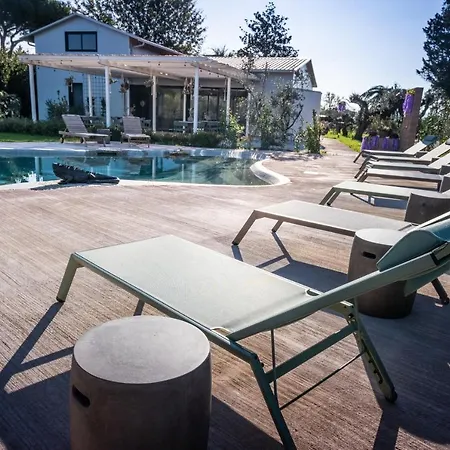 לינה וארוחת בוקר Relais San Baio 4*