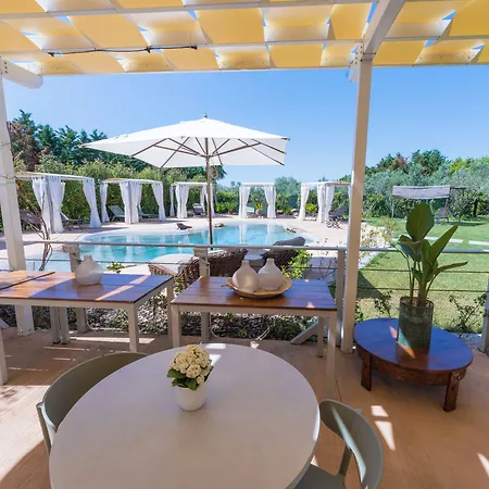 לינה וארוחת בוקר Relais San Baio 4*